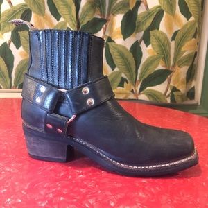 Freebird by Steven leather boots women’s 8